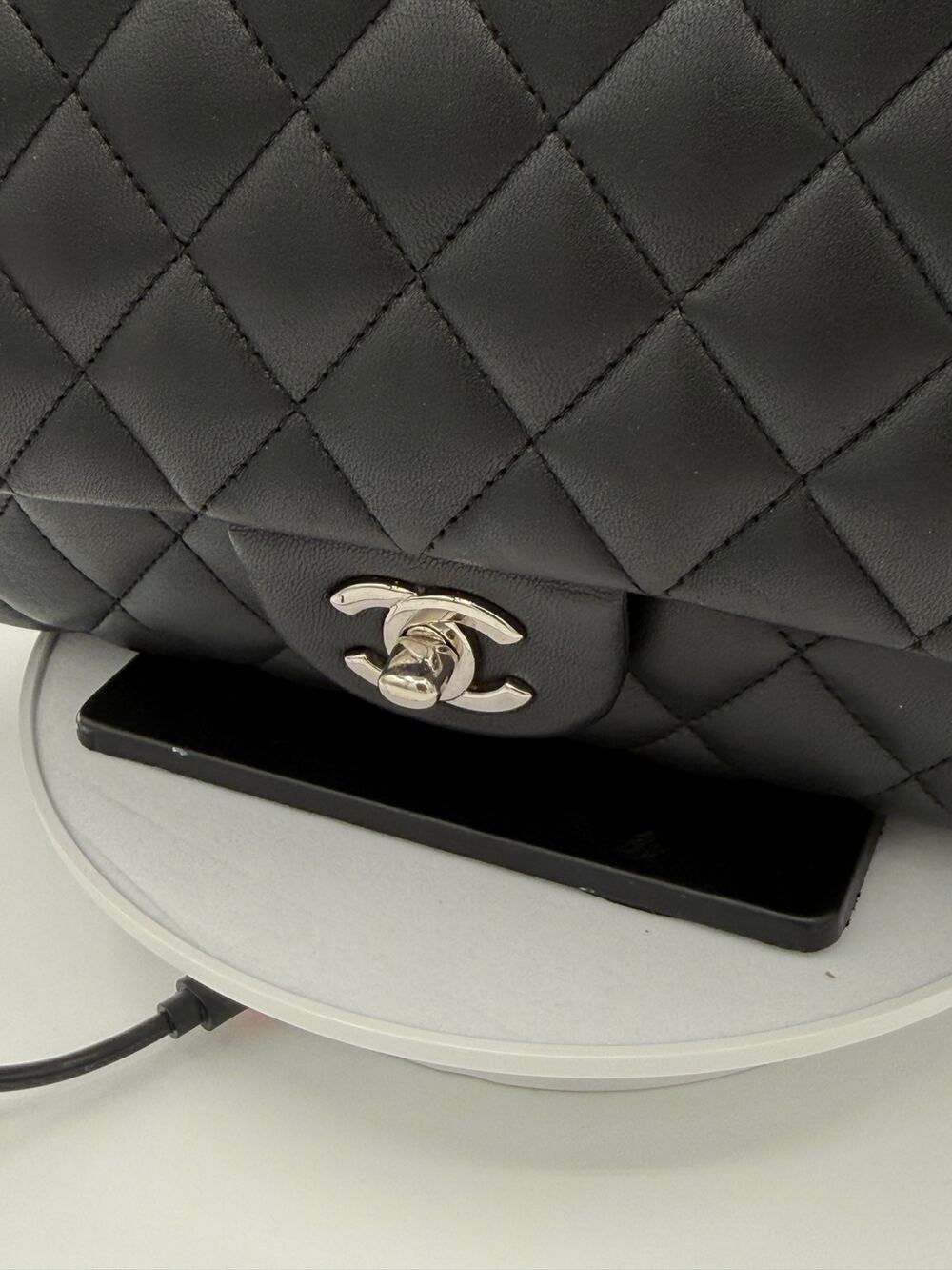 Chanel double flap medium class shoulder bag